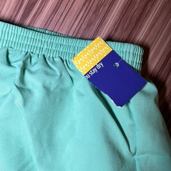 Nwt Moving Comfort Running Shorts Size Large - Picture 6 of 13